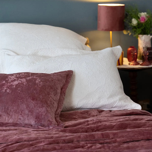 Clara Pink Velvet Bedspread