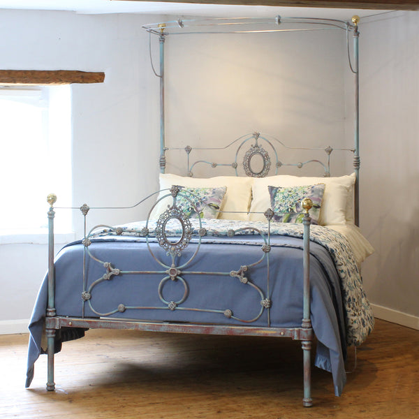 Antique Half Tester Bed in Blue Verdigris M4P39