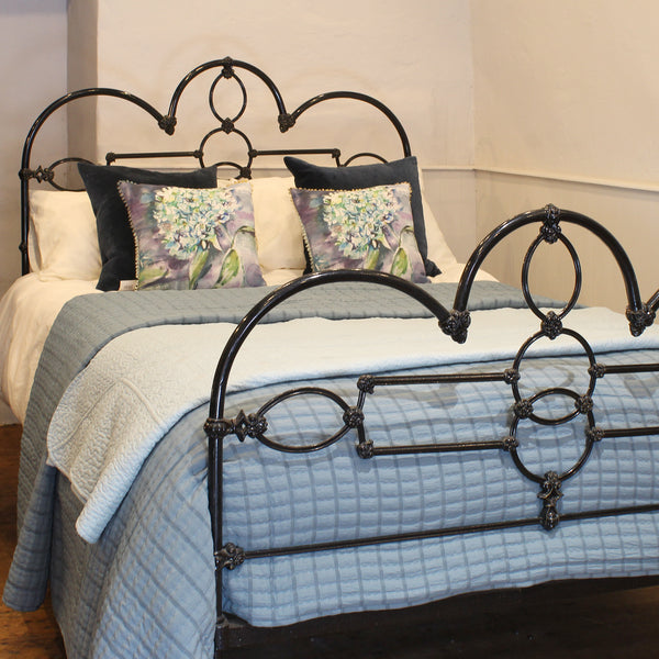 Double Cast Iron Bed in Black MD128 - SOLD