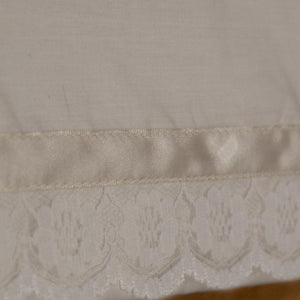 Valance - Lace and Ribbon