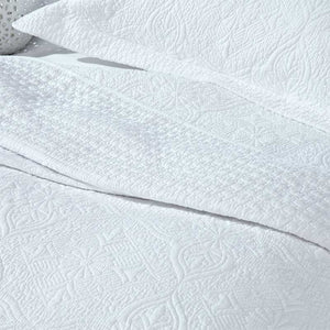 Windsor White Bedspread